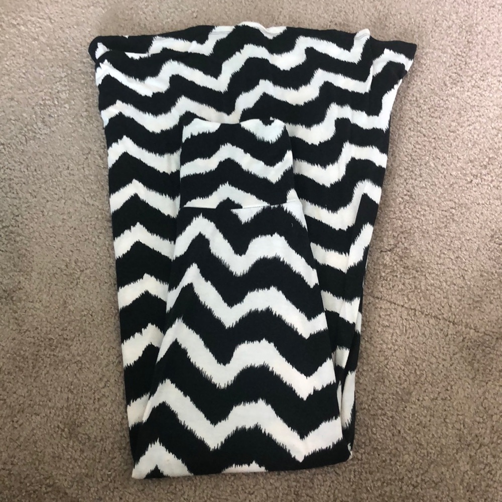 Black & white maxi skirt